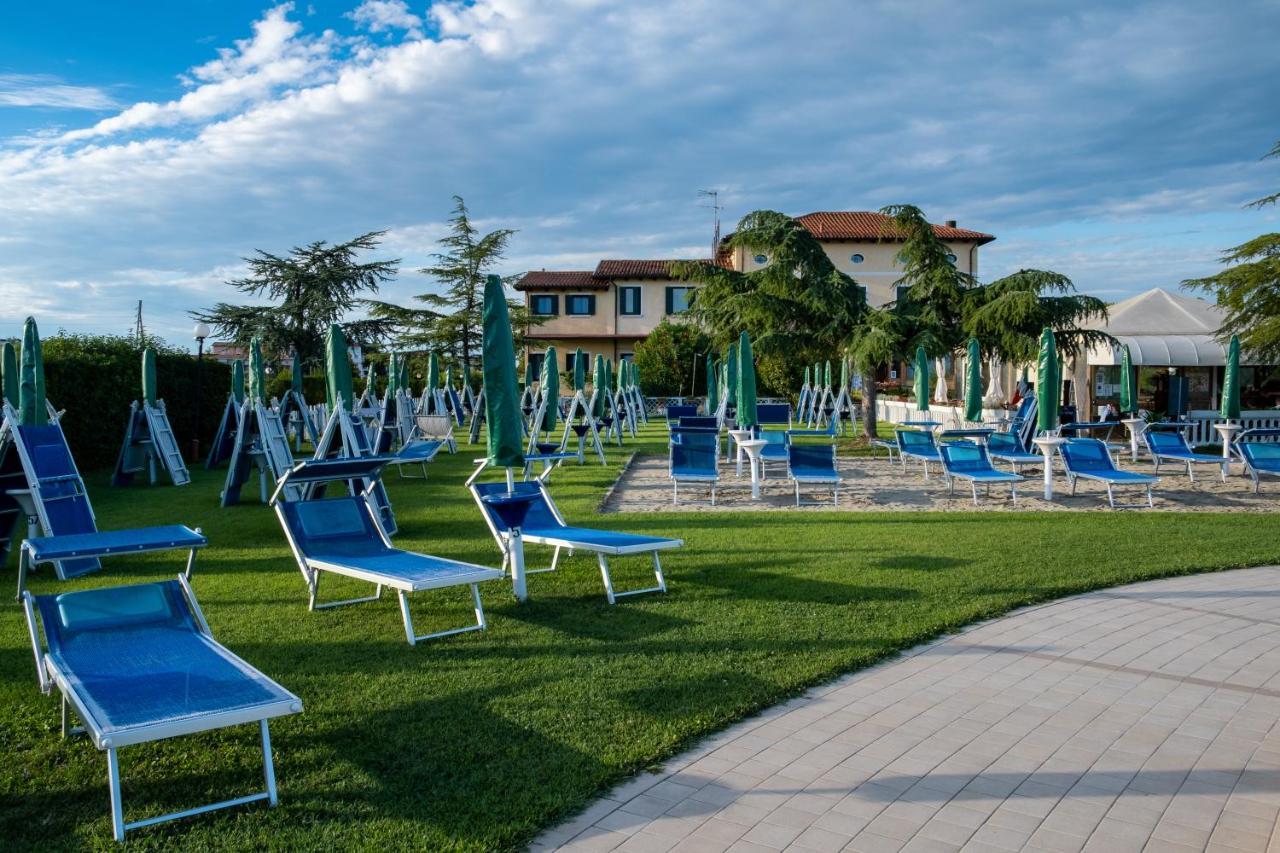 Hotel Villa Sara Mestre Extérieur photo